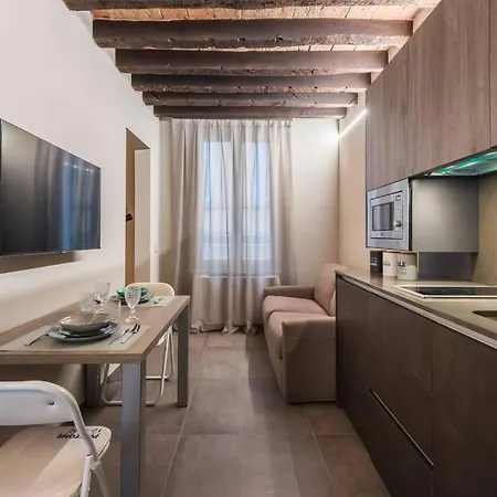 Torre 13 아파트 모데나